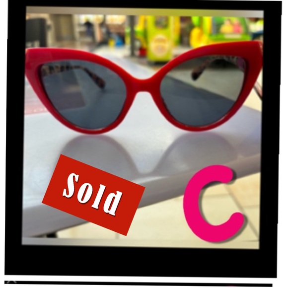 Betsy Johnson Cat Eye Sunglasses. SELECT PIC A B or D - Picture 2 of 12